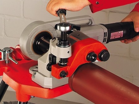 Устройство для накатки желобков для SUPERTRONIC 2 Устройство для накатки желобков для SUPERTRONIC 2